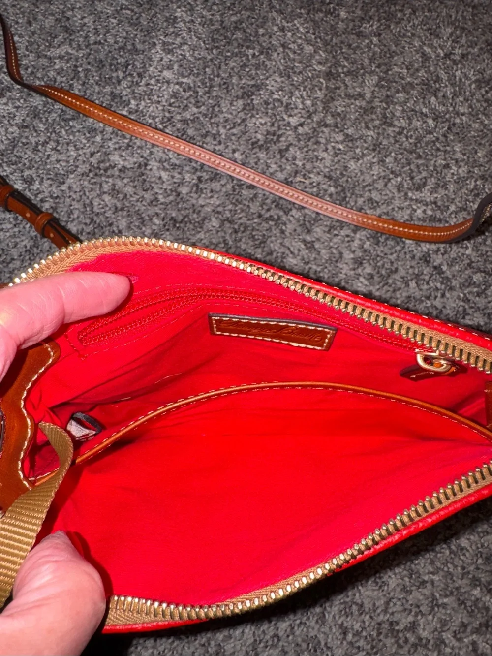 Dooney & Bourke compact pebbled